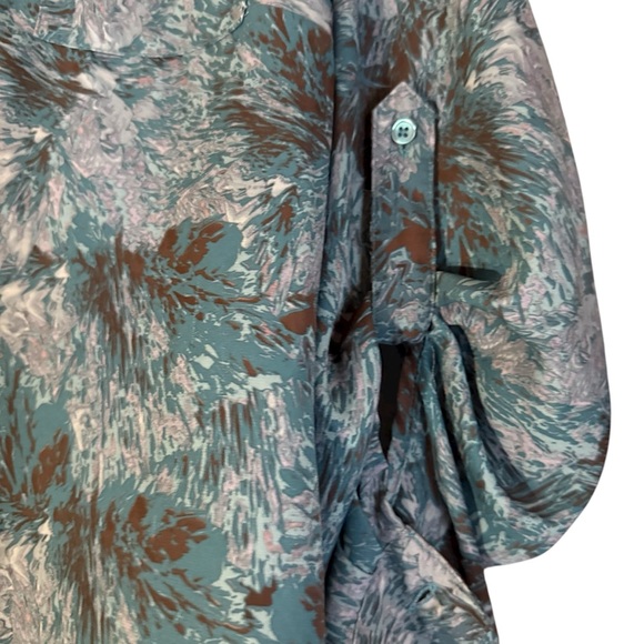 Woman’s Blouse Lot- XL, XXL, 1X- Ava & Viv, Express, Apt. 9 - Picture 4 of 9